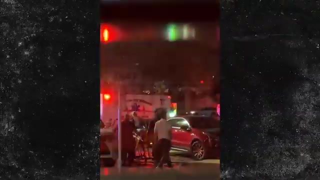 波波維奇在餐館突然暈倒 被擔架抬上救護車