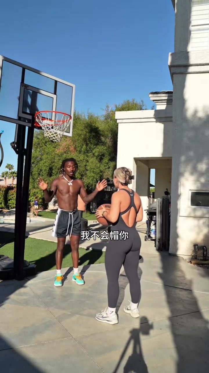 太搞了女生為什么男友跟詹姆斯的關系怪怪的最后太真實了