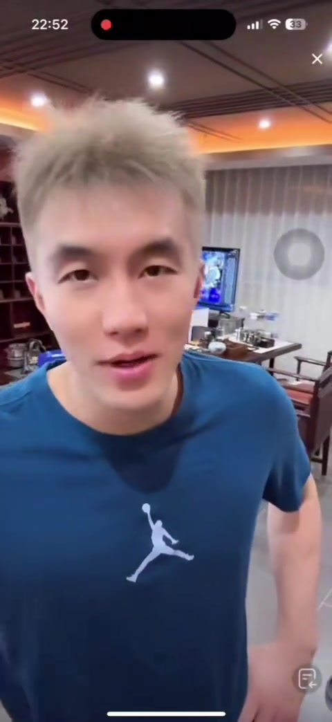 郭艾倫我眼睛好了 沒看到這么明亮嗎