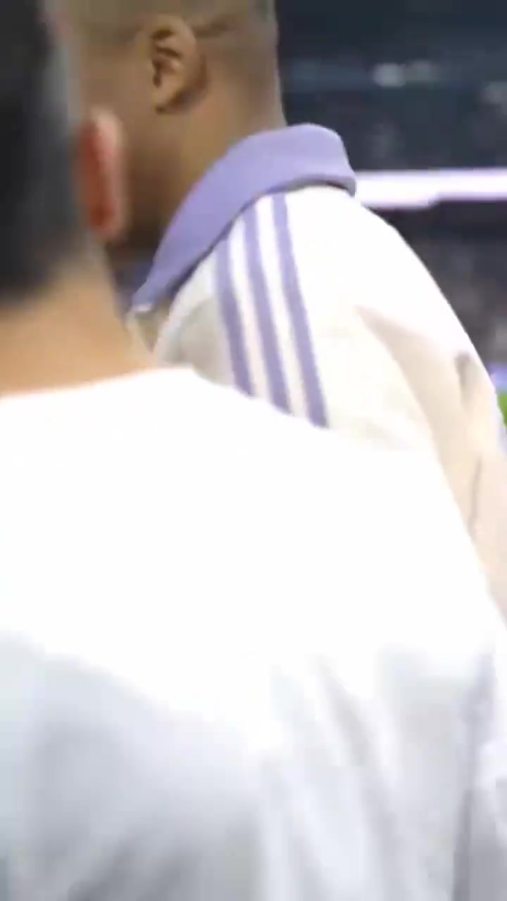 姆巴佩太過分了是誰安排這么高的球童給我