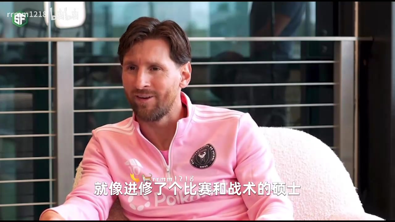 梅西跟著瓜迪奧拉就像讀了個比賽和戰(zhàn)術(shù)的碩士