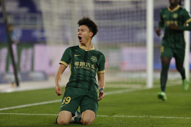 潘偉力：王鈺棟能力尚需提升，五大聯(lián)賽需頂尖實(shí)力。