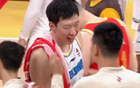 陳盈駿7連勝終結，表情嚴肅；周琦賽后與對手互動。