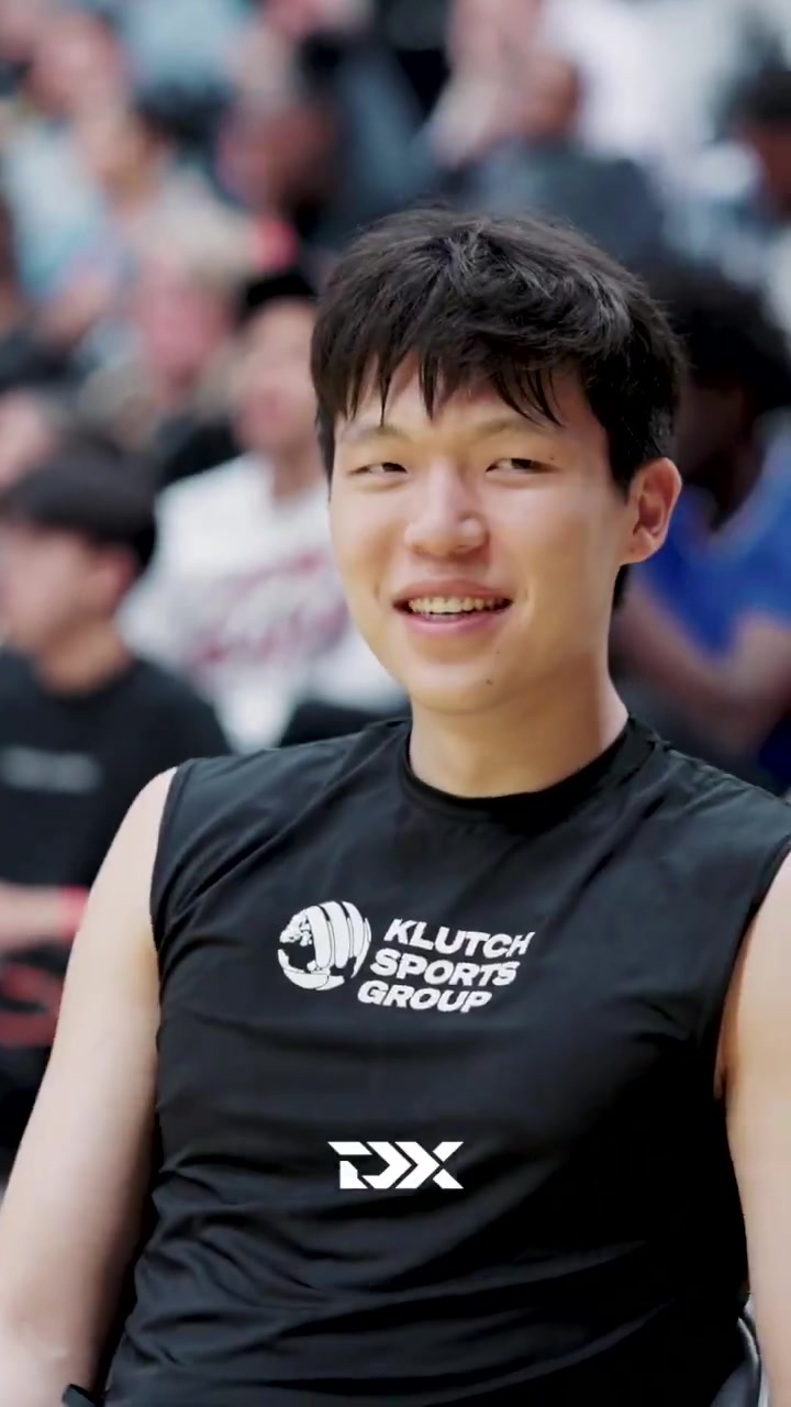 高大的身高 柔和的手感小楊聯合試訓過后選秀前景越發明朗