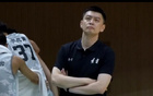 楊鳴：球員情深斗志高，家鄉榮耀令人傲。